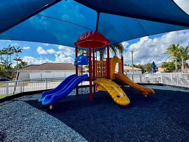 Building Photo - 2883 SW 176th Way