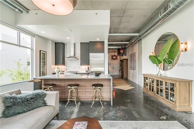 Building Photo - 101 S 12th St