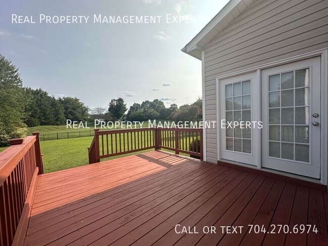 Building Photo - 2117 Copperplate Rd