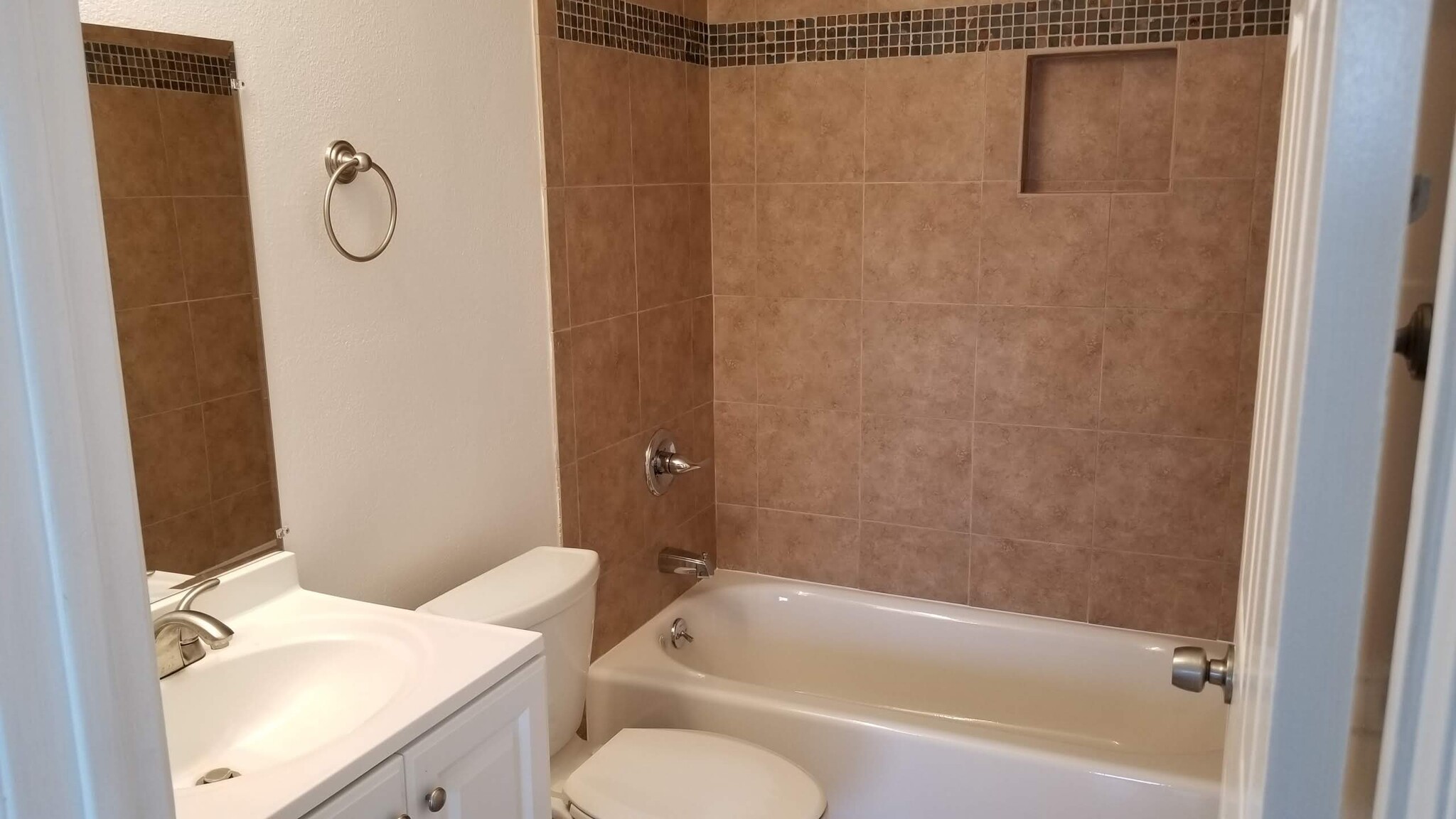 Primary Bathroom (Glass Shower Door has been installed since photo) - 14126 Tiara St