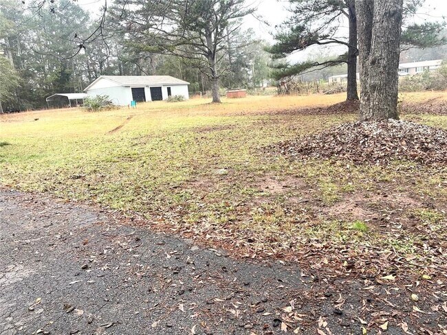 Building Photo - 12266 Brown Bridge Rd