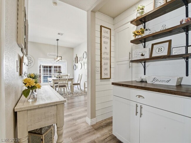 Building Photo - 4904 Winterset Dr