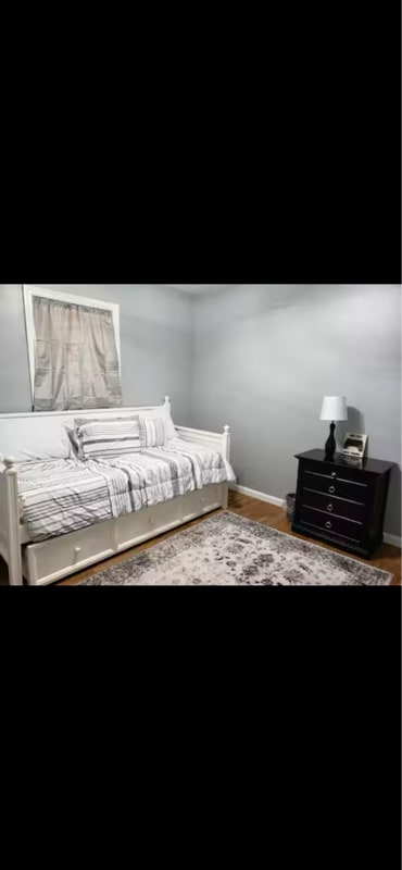 Building Photo - 469 Auborn Ave