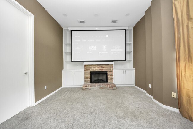 Building Photo - 6519 Durford St