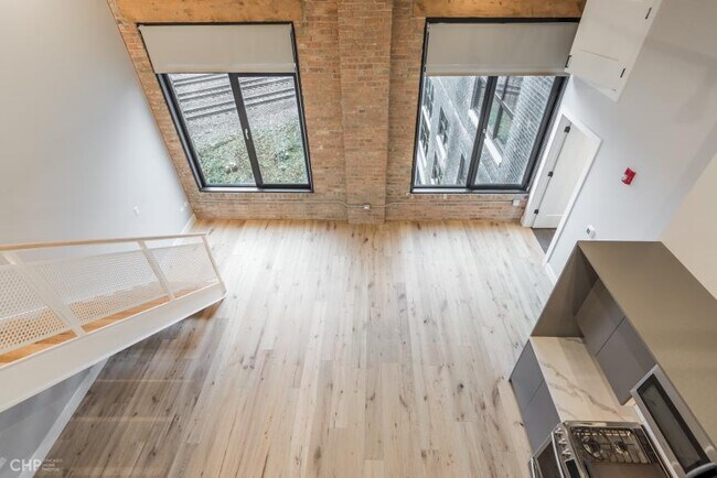 Building Photo - 1 bedroom in Chicago IL 60642
