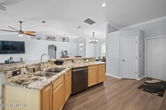 Building Photo - 8575 Crooked Tree Dr
