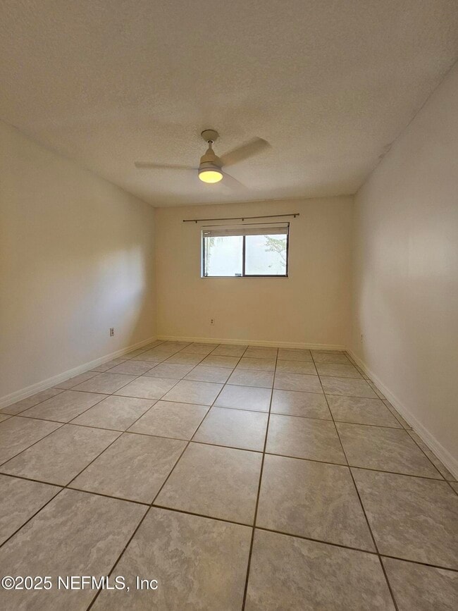 Building Photo - 1107 Sea Hawk Dr