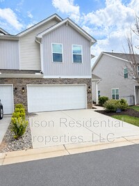 Building Photo - 216 Stamm Dr
