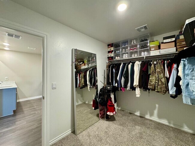 Building Photo - 2800 Stormy St