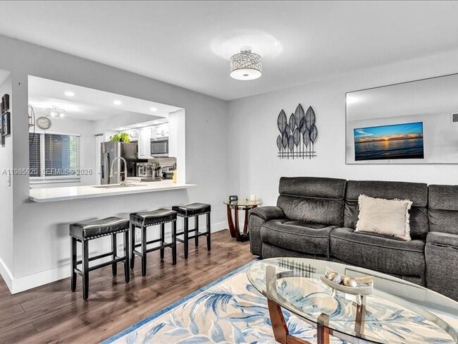 Building Photo - 12500 SW 5th Ct