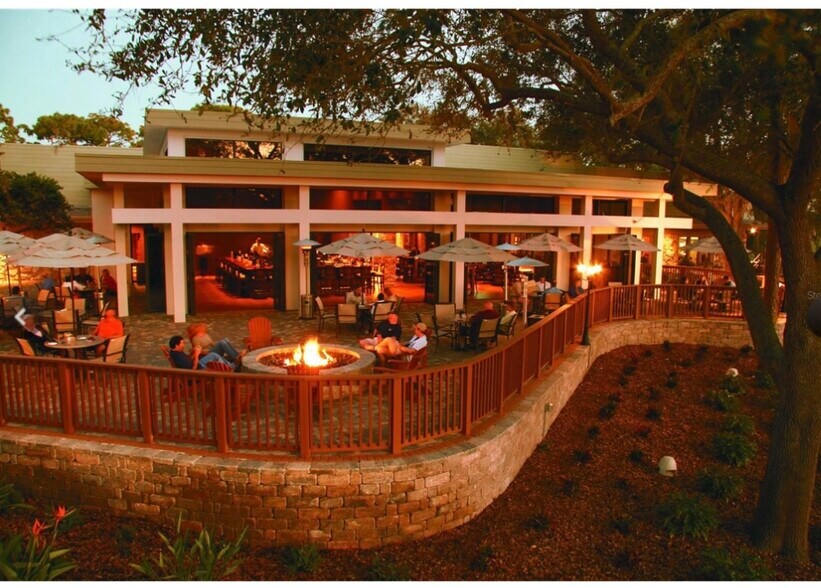 Building Photo - 36750 US Highway 19 N