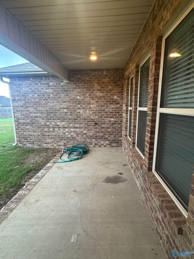 Building Photo - 12893 Hudbug Dr
