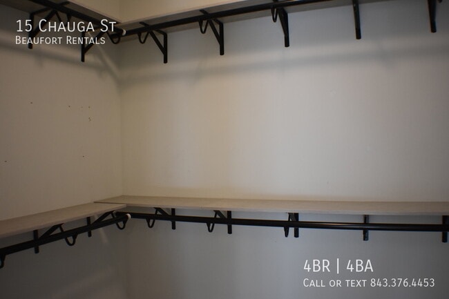 Building Photo - 15 Chauga St