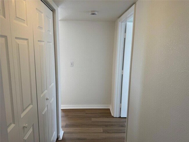 Building Photo - 1130 Villagio Cir