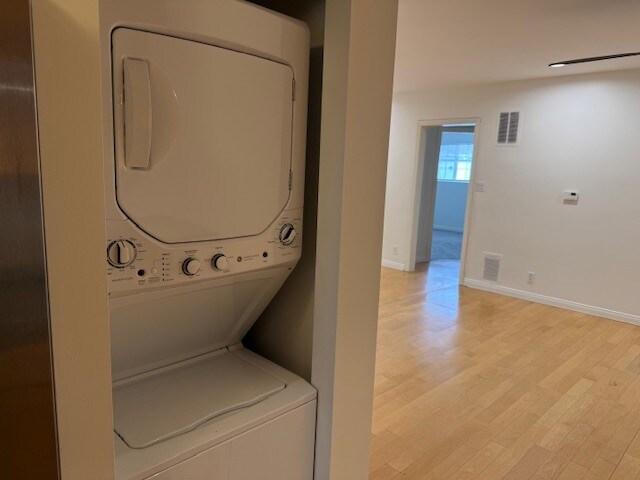 Washer and Dryer - 1144 10th St