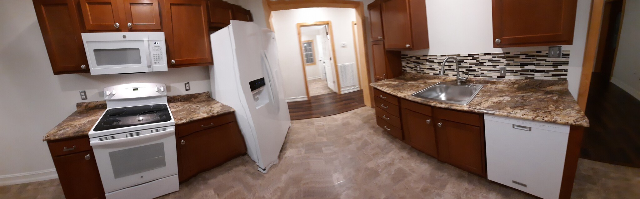 Building Photo - 247 Main St