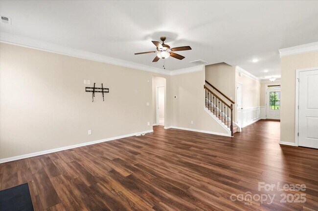 Building Photo - 2433 Chinkapin Ct