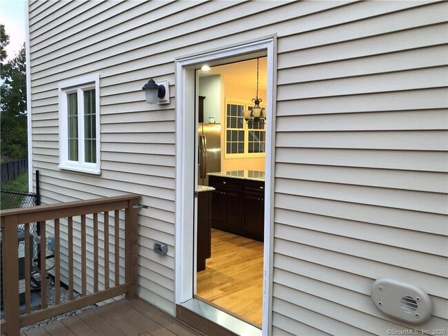 Building Photo - 19 Oak Meadows Dr