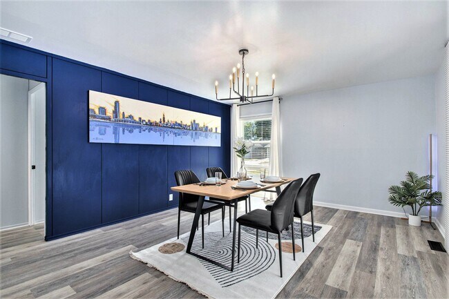 Building Photo - 1160 Helman Drive - Comfortable 3 Bed, 1.5 Bath Home in McKinley Terrace