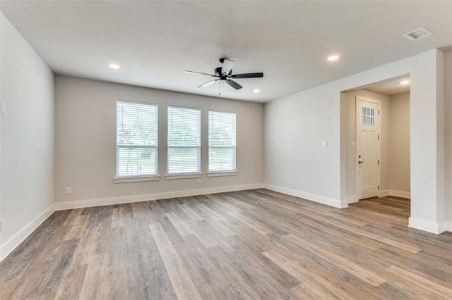 Building Photo - 9517 Thorncrown Ln