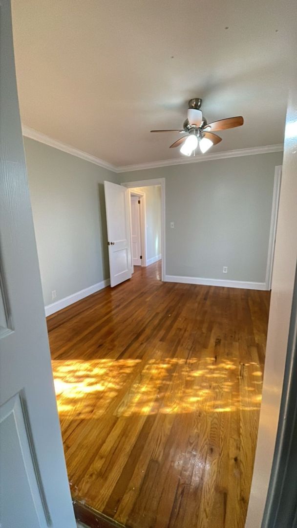 Building Photo - Rare Opportunity on nearly 3 acres!