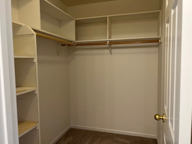 Building Photo - Beautiful 4 Bedroom 3 Bathroom in Folsom