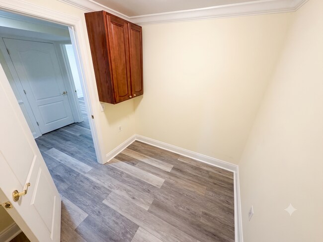 Building Photo - 1506 Havilland Pl