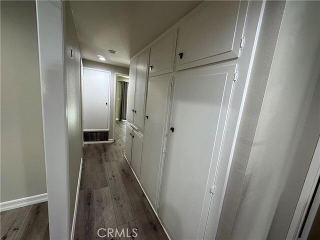 Building Photo - 18914 Cir of the Oaks