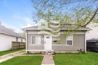 Building Photo - 1318 N Warman Ave