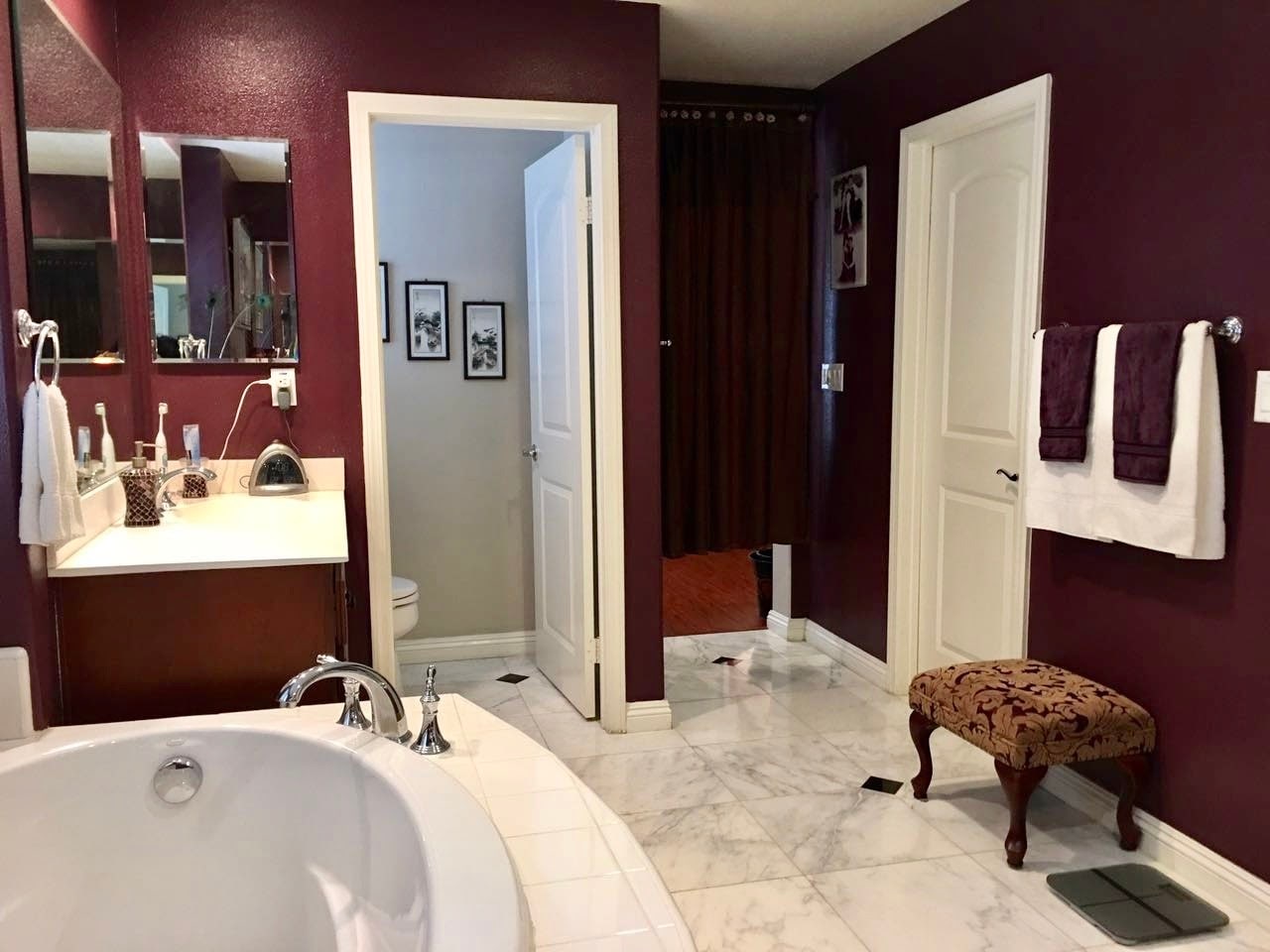 main bathroom - 14575 Baylor Ave