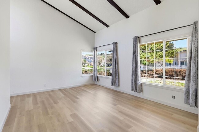 Building Photo - 1197 Barrington Ct