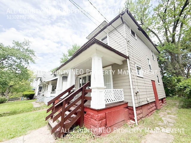 Building Photo - 1161 LaCroix Ave.-