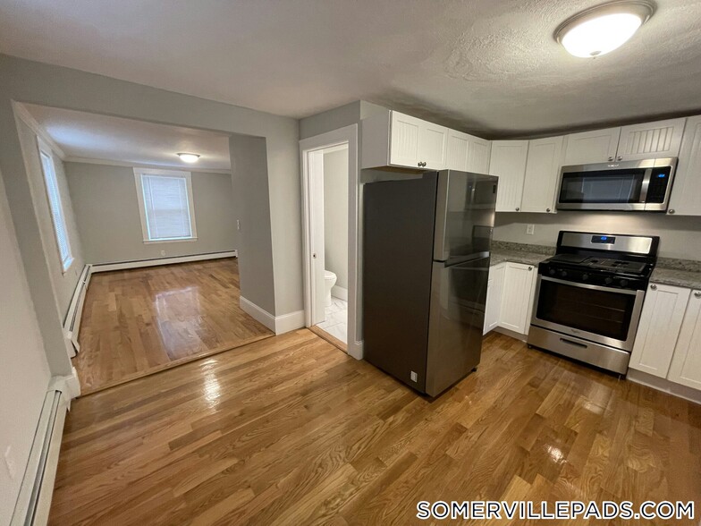 Building Photo - 309 Highland Ave