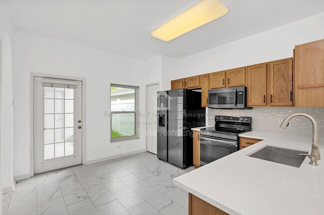 Building Photo - 14057 Wild Majestic St