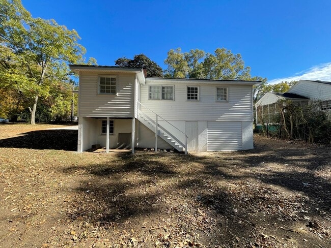 Building Photo - Updated 3/1 House in South Rome- $1,295