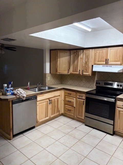 Building Photo - 7110 NW 78th Ave