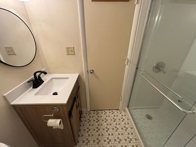 Building Photo - 5260 Crossbow Cir