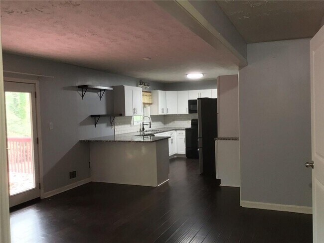 Building Photo - 5826 Simone Dr