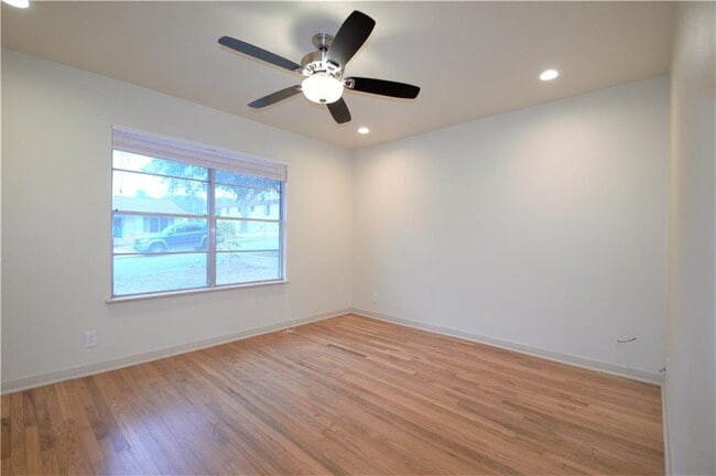 Building Photo - 2509 Givens Ave