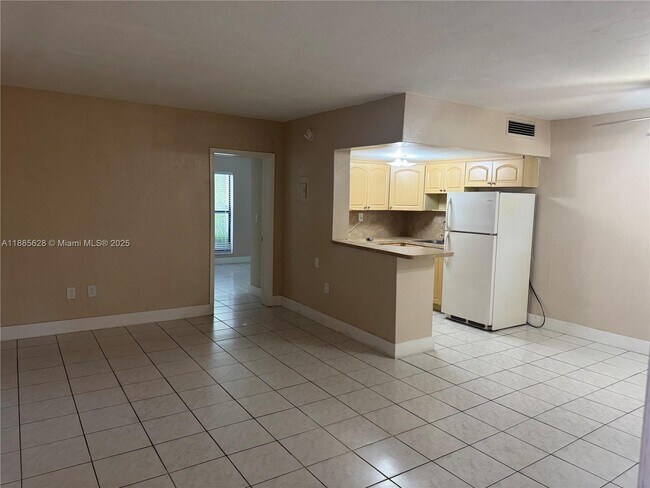 Building Photo - 1280 W 54th St