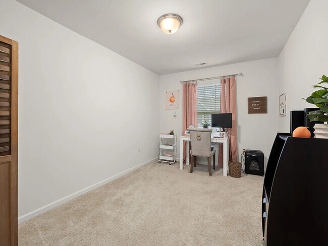 Building Photo - Lease OR Lease to Own