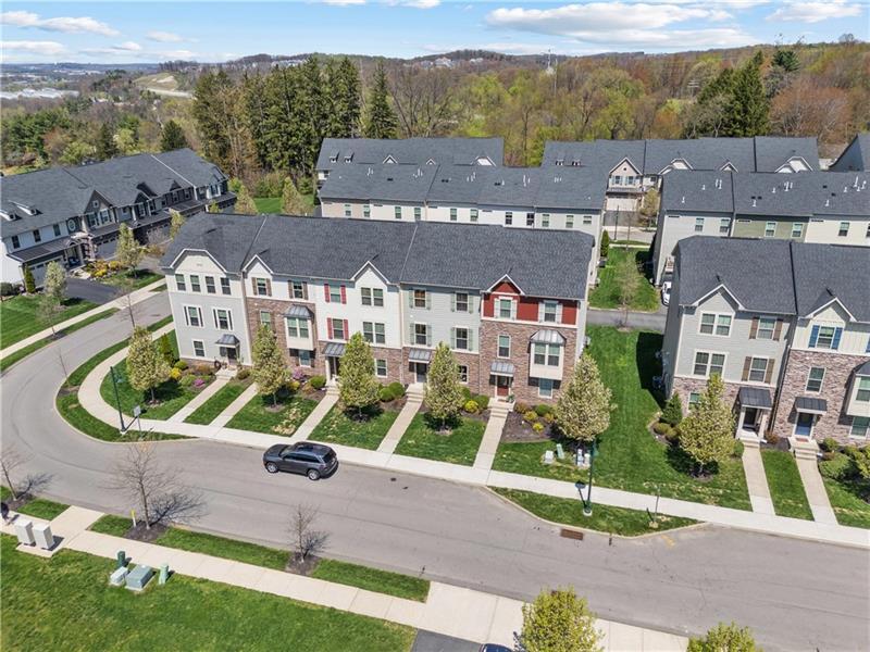 Building Photo - 410 Fairmont Dr