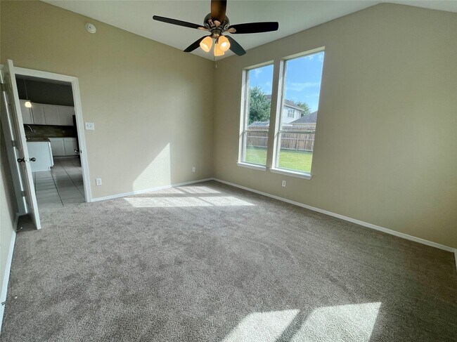 Building Photo - 4835 Chase Ct Dr