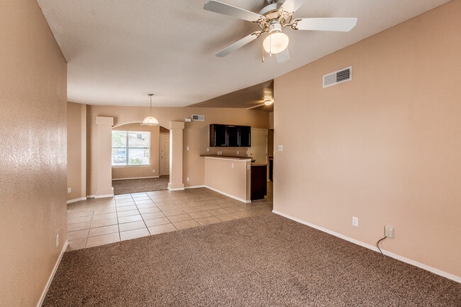 Building Photo - Home for Rent!