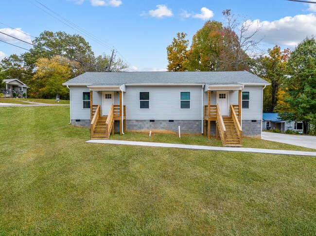 Primary Photo - 6900 Seaver Dr NW