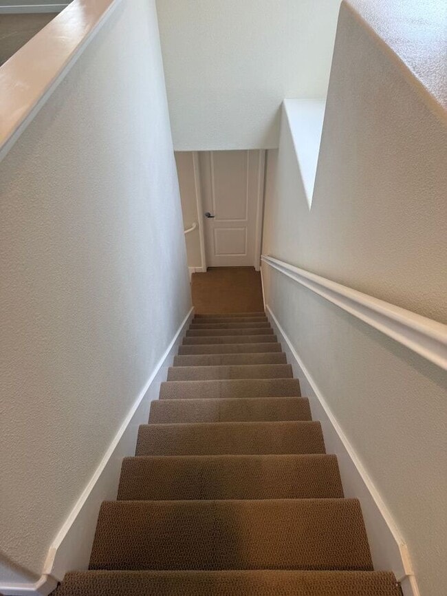 Building Photo - Stunning 2-bedroom, 2.5-bathroom condo