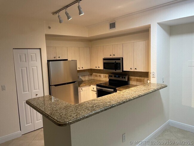 Building Photo - 1803 N Flagler Dr