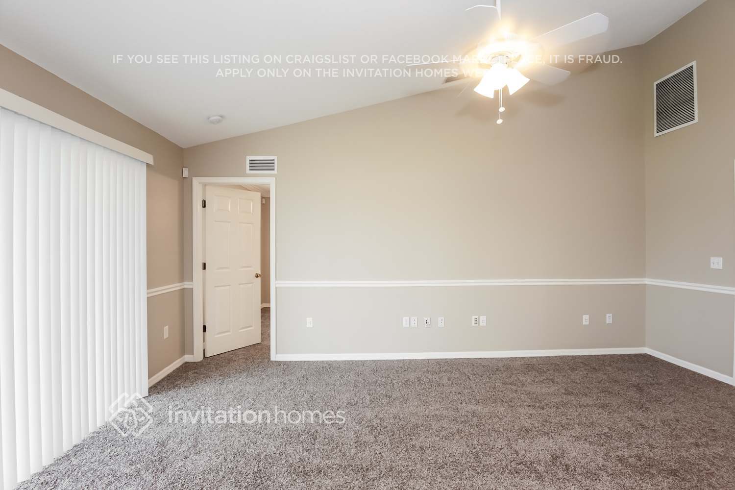 Building Photo - 4516 30th Ln E