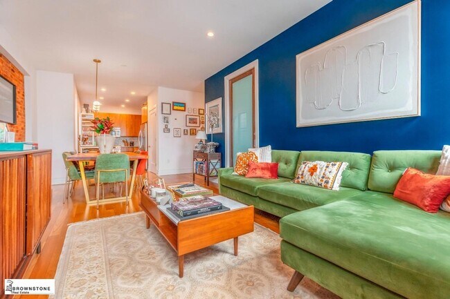 Building Photo - 203 Luquer St