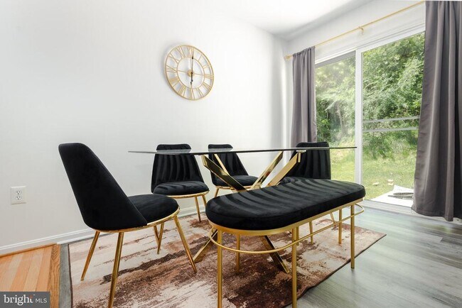 Building Photo - 103 Mummert Cir